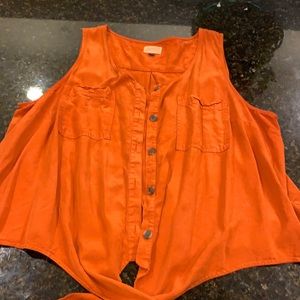 Universal Thread top or vest